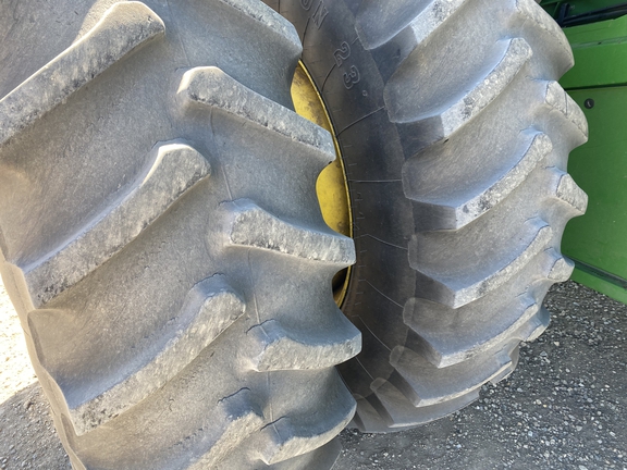 2013 John Deere S670 Combine