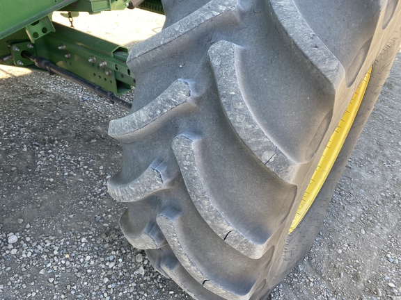 2013 John Deere S670 Combine