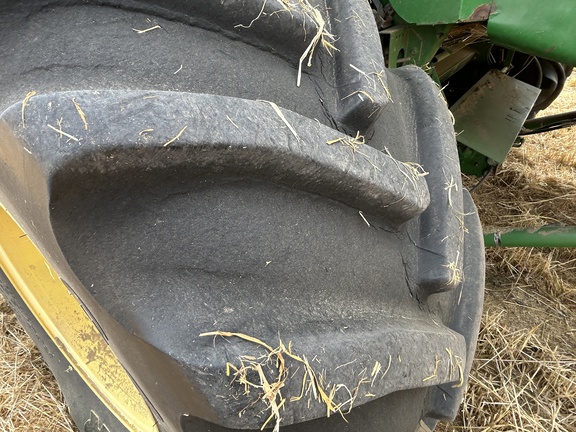 2006 John Deere 9660 WTS Combine