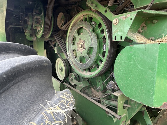 2006 John Deere 9660 WTS Combine