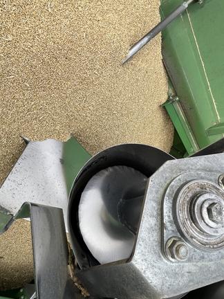 2006 John Deere 9660 WTS Combine