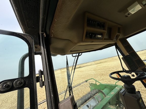 2006 John Deere 9660 WTS Combine