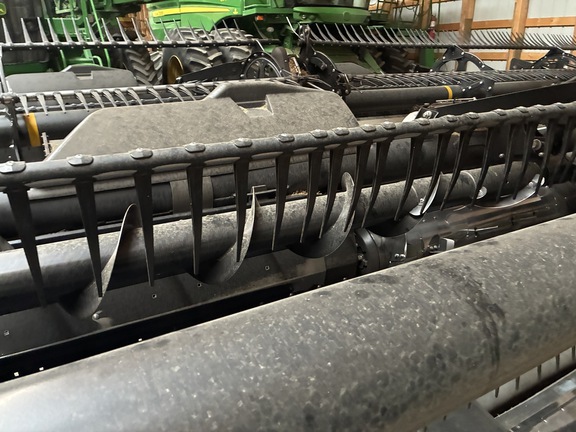 2021 MacDon FD140 Header Combine