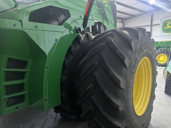 2018 John Deere 9520R Tractor 4WD