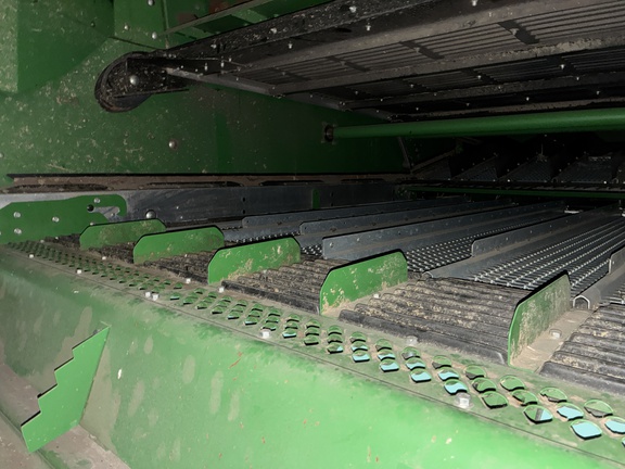 2023 John Deere X9 1000 Combine