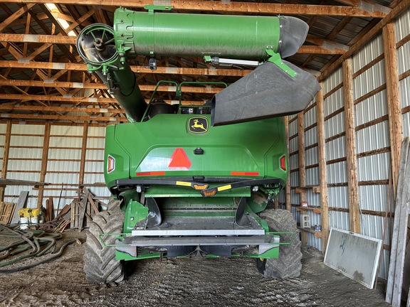 2023 John Deere X9 1000 Combine