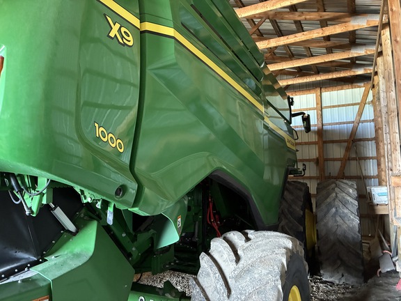 2023 John Deere X9 1000 Combine