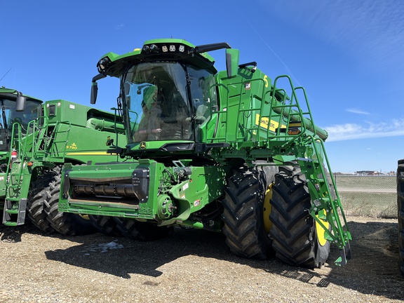 2024 John Deere X9 1000 Combine