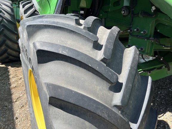 2024 John Deere X9 1000 Combine