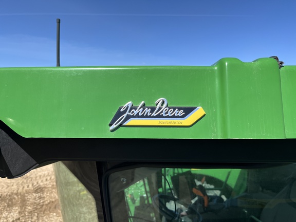 2024 John Deere X9 1000 Combine