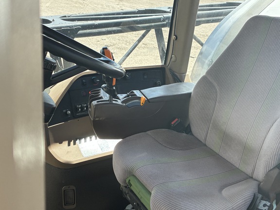 2010 John Deere 4930 Sprayer/High Clearance