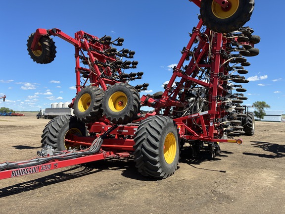 2019 Bourgault 3320 Air Seeder