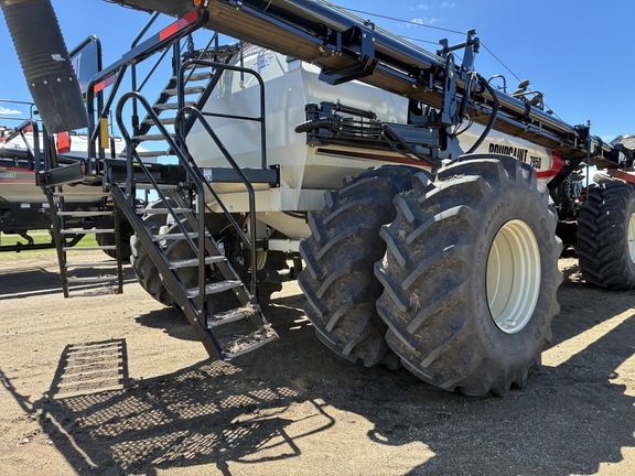 2019 Bourgault 3320 Air Seeder