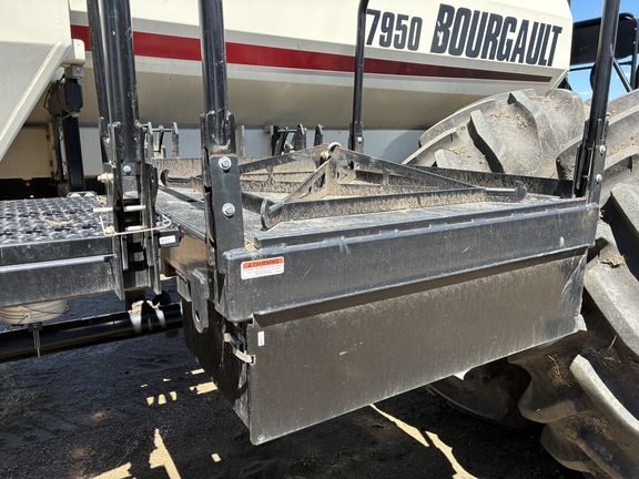 2019 Bourgault 3320 Air Seeder