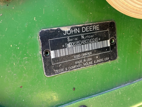 2011 John Deere 635D Header Combine