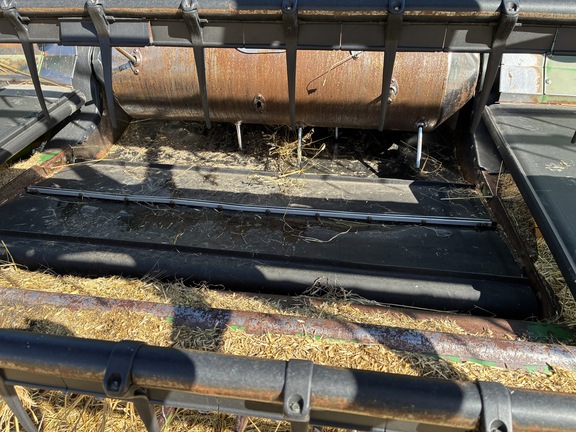 2011 John Deere 635D Header Combine