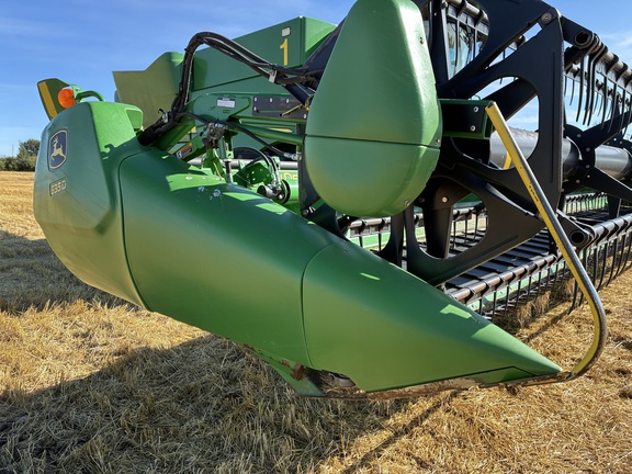 2011 John Deere 635D Header Combine