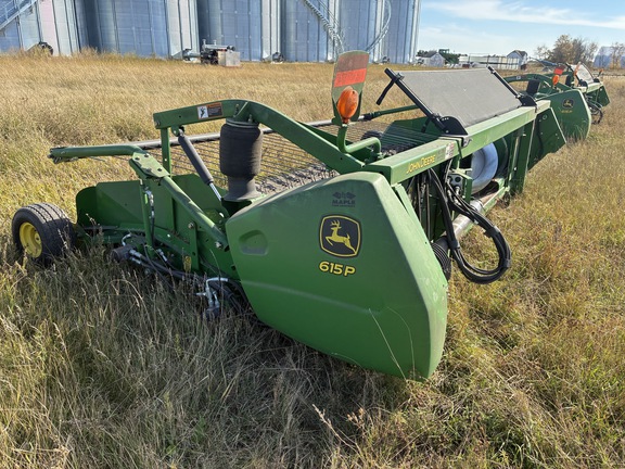 2010 John Deere 615P Header Combine