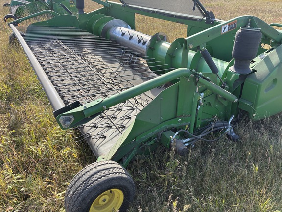 2010 John Deere 615P Header Combine