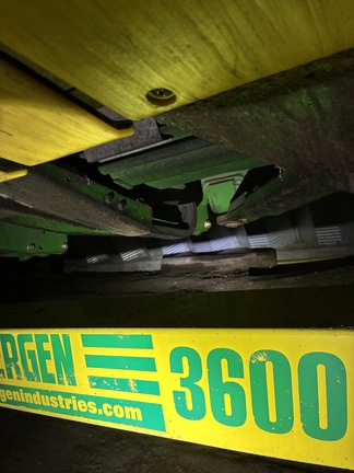 2013 John Deere 635F Header Combine