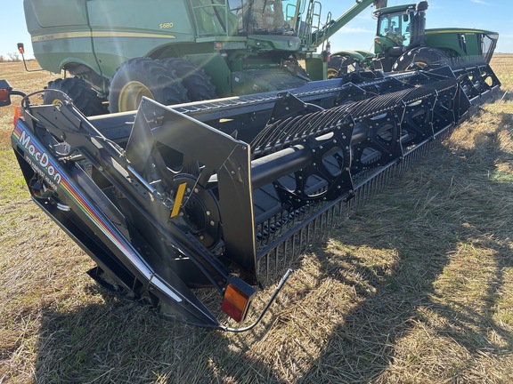 2005 MacDon 973 Header Combine