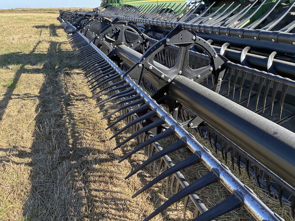 2021 MacDon FD140 Header Combine