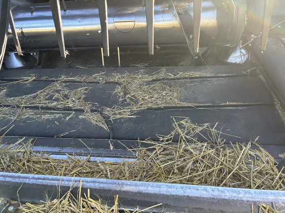 2021 MacDon FD140 Header Combine