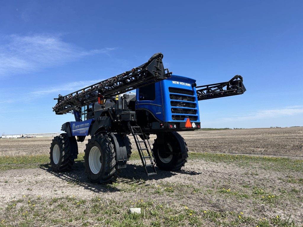 2023 New Holland SP.370F Sprayer/High Clearance