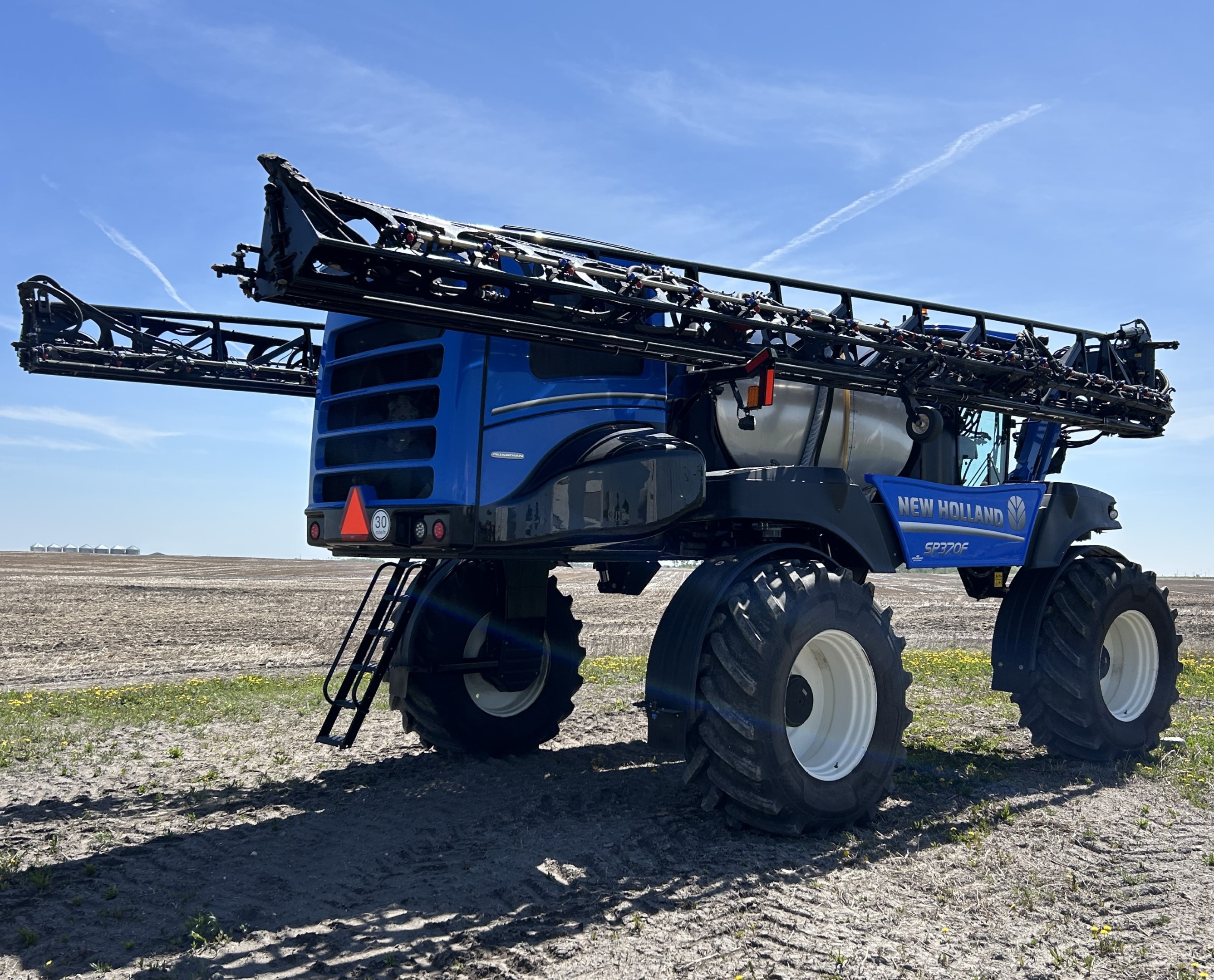 2023 New Holland SP.370F Sprayer/High Clearance