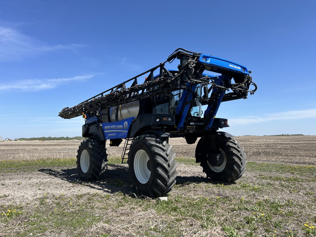 2023 New Holland SP.370F Sprayer/High Clearance