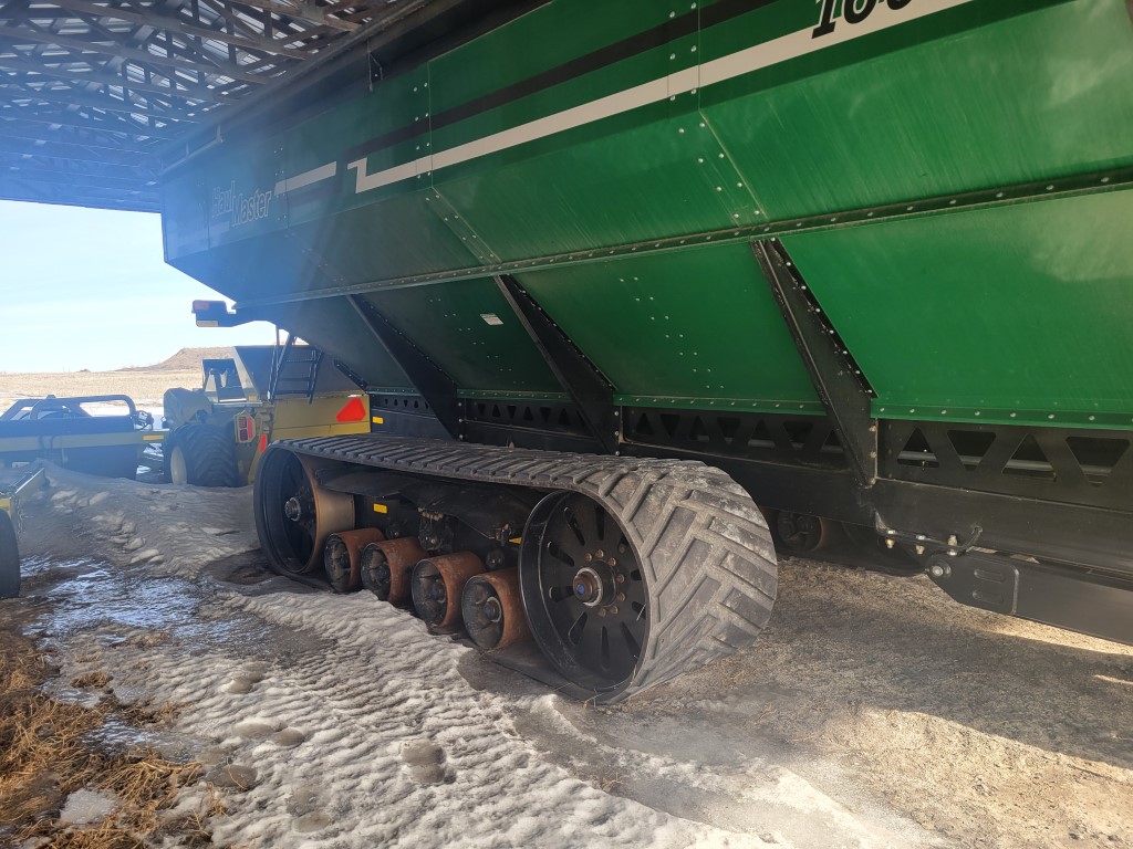 2017 Elmers HM1600 Grain Cart