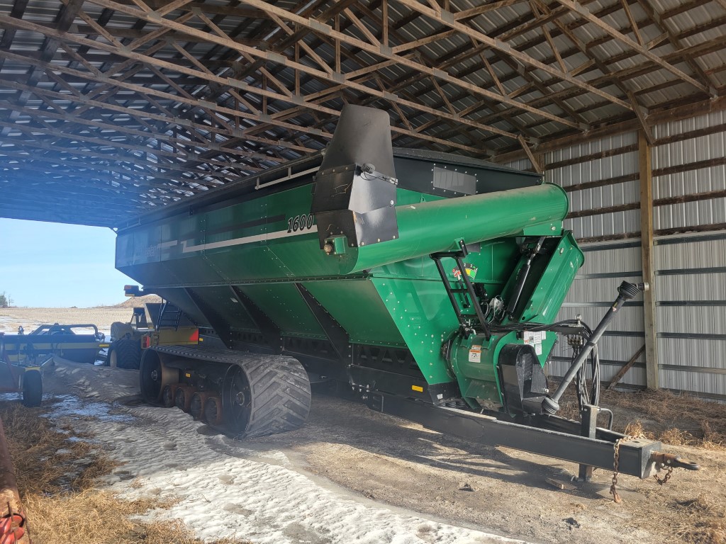 2017 Elmers HM1600 Grain Cart