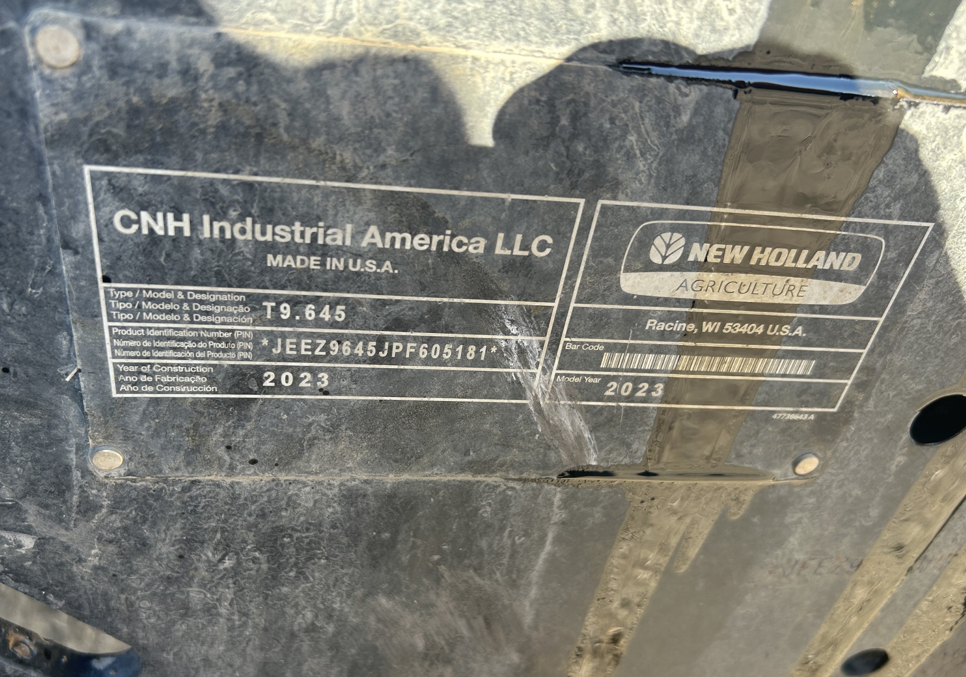 2023 New Holland T9.645 Tractor Rubber Track