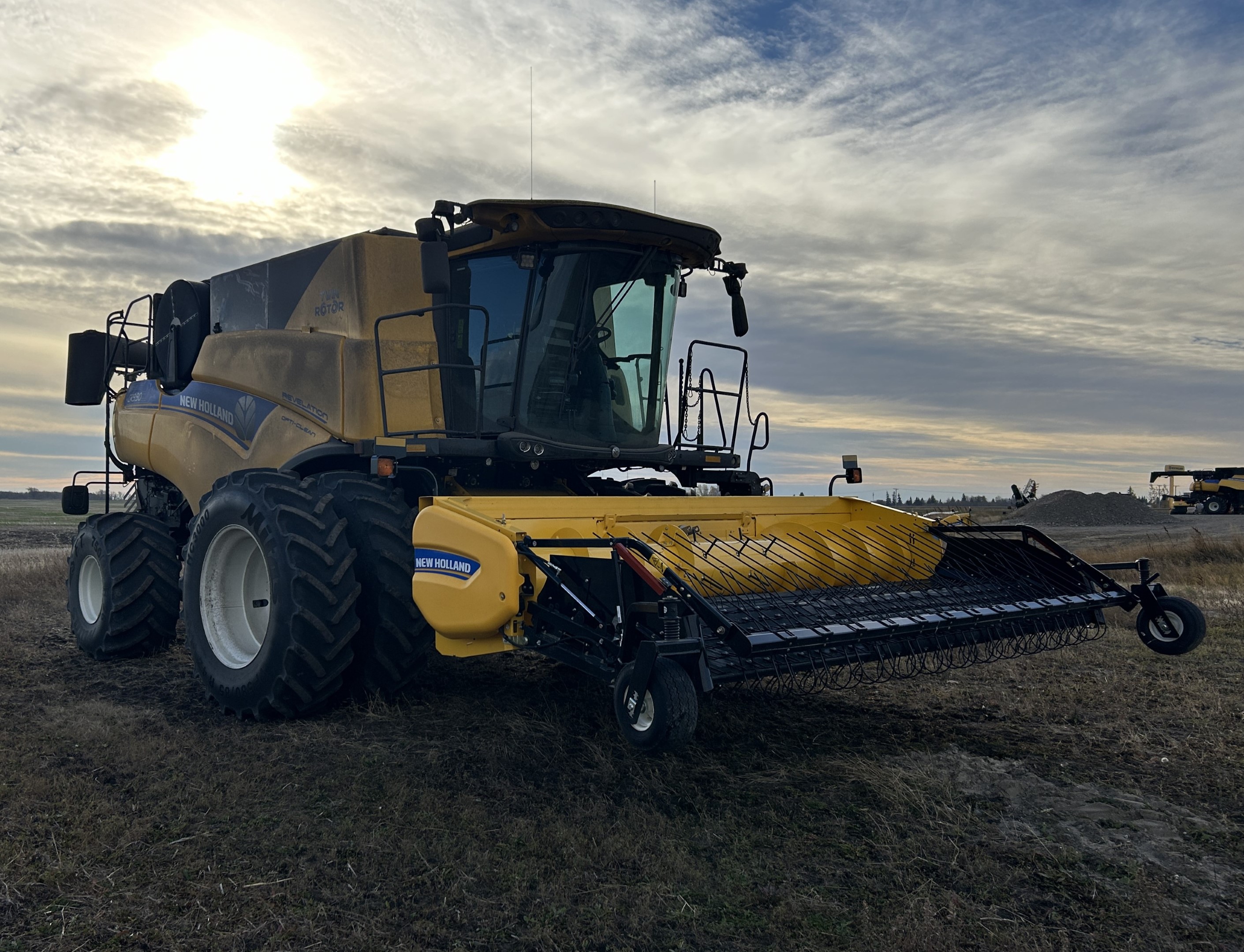 2023 New Holland CR9.90Z Combine
