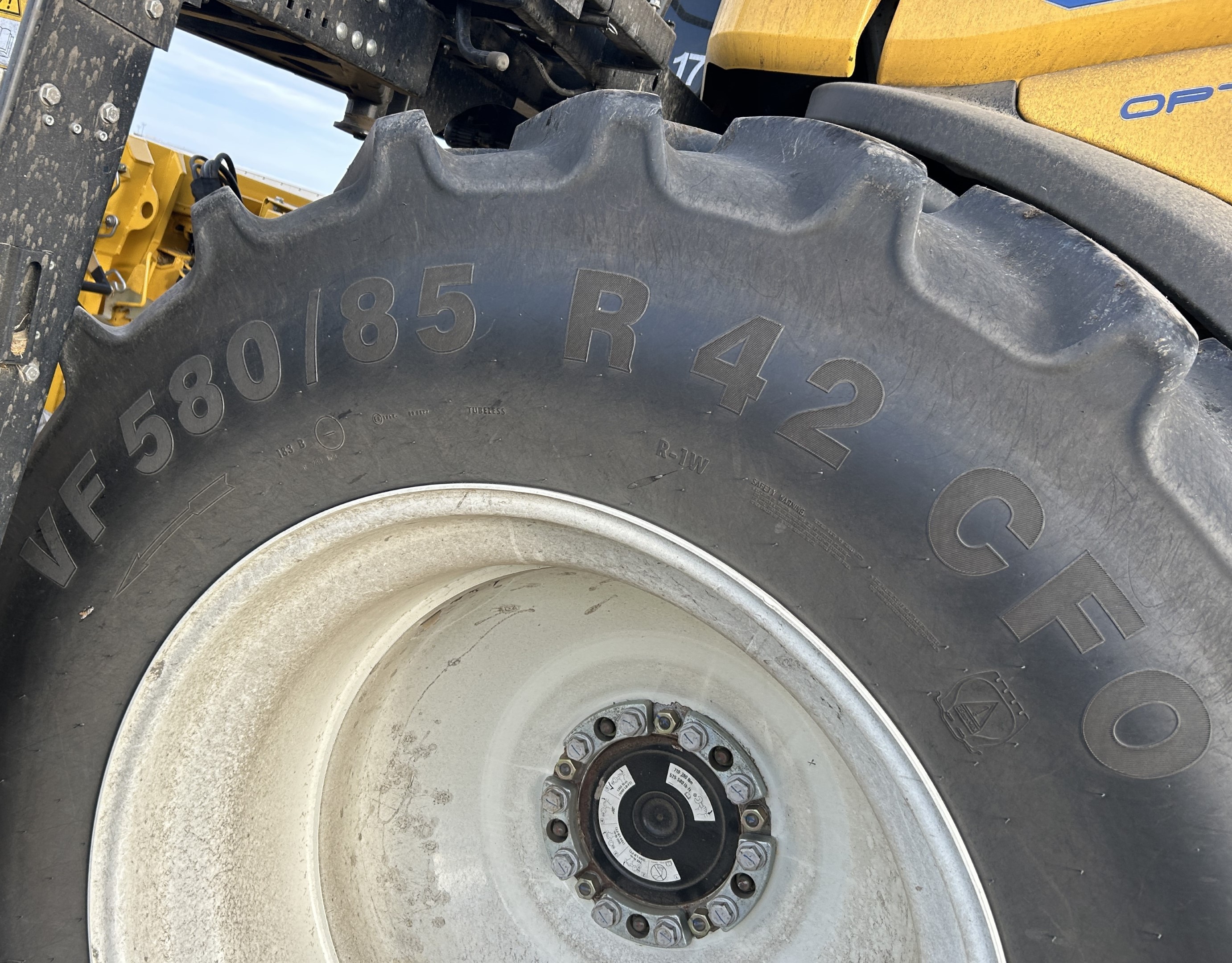 2023 New Holland CR9.90Z Combine