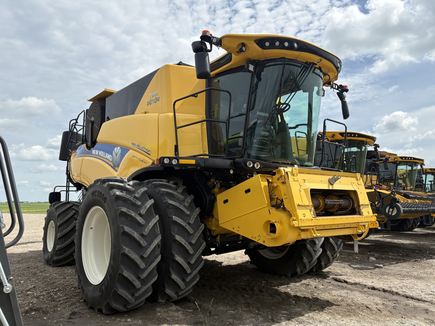 2023 New Holland CR9.90Z Combine