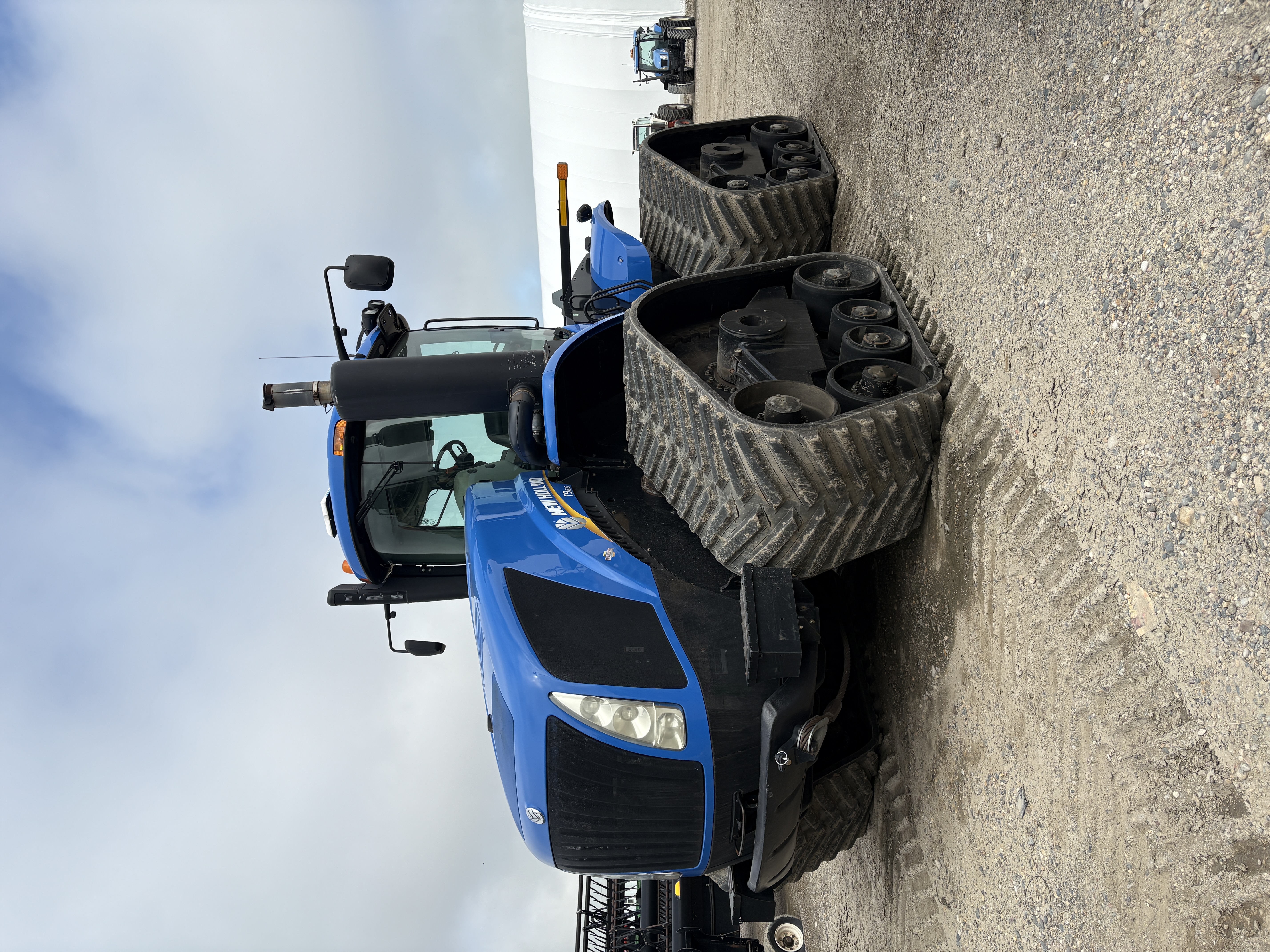 2013 New Holland T9.615 Tractor Rubber Track