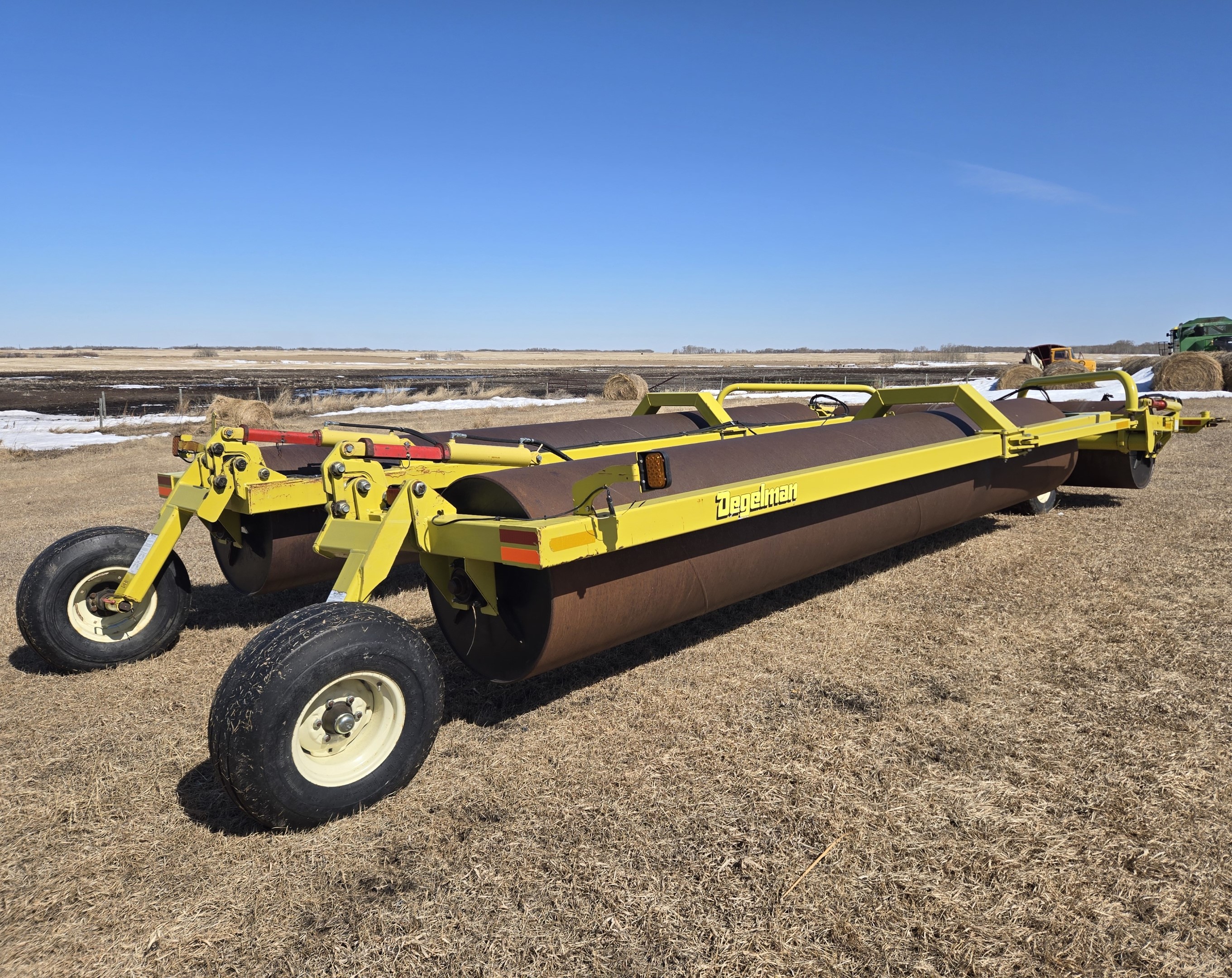 2017 Degelman LR7651 Land Roller