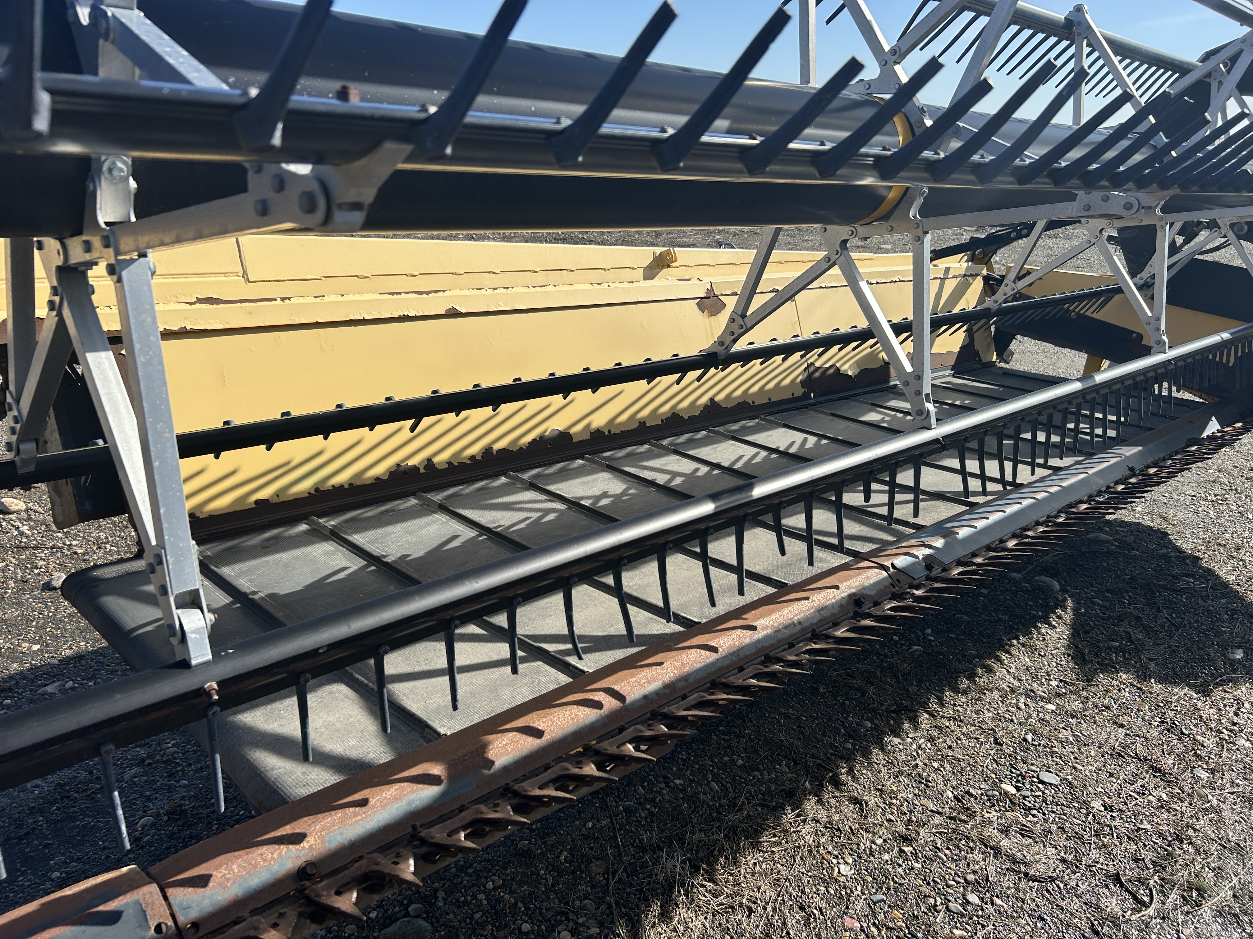 2008 New Holland HB36 Windrower Draper Header