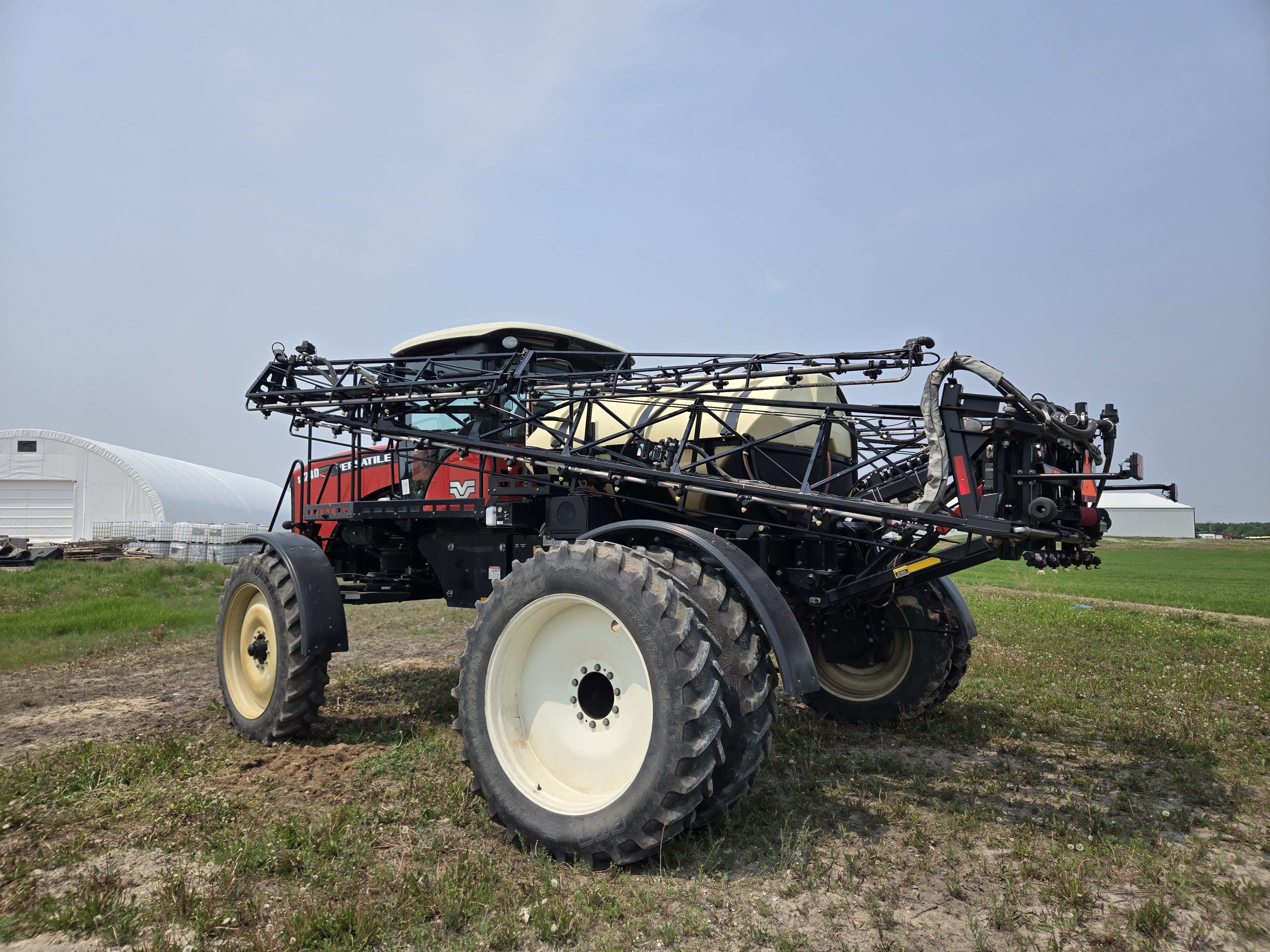 2014 Versatile SX240 Sprayer/High Clearance
