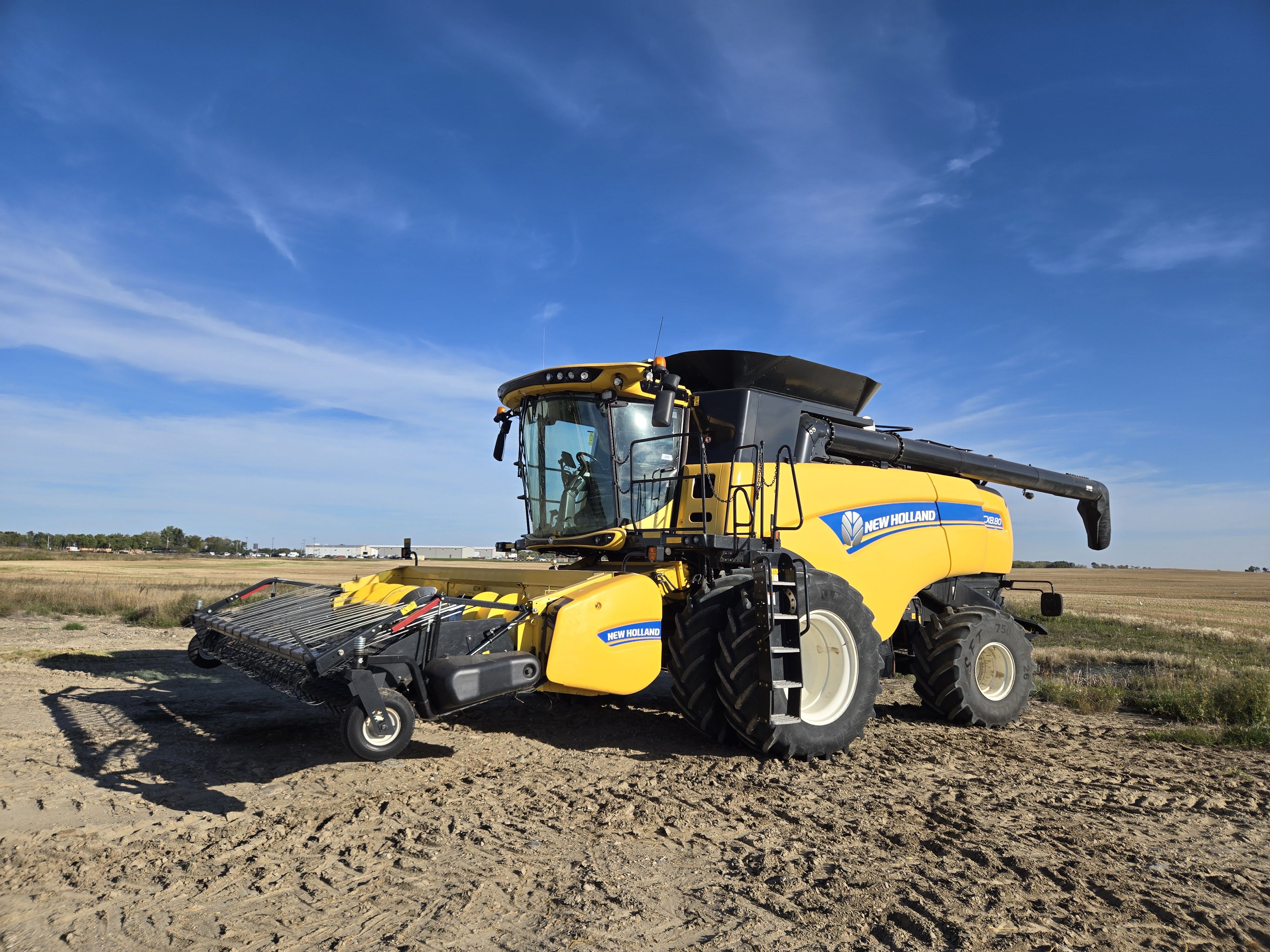 2016 New Holland CX8.80 Combine