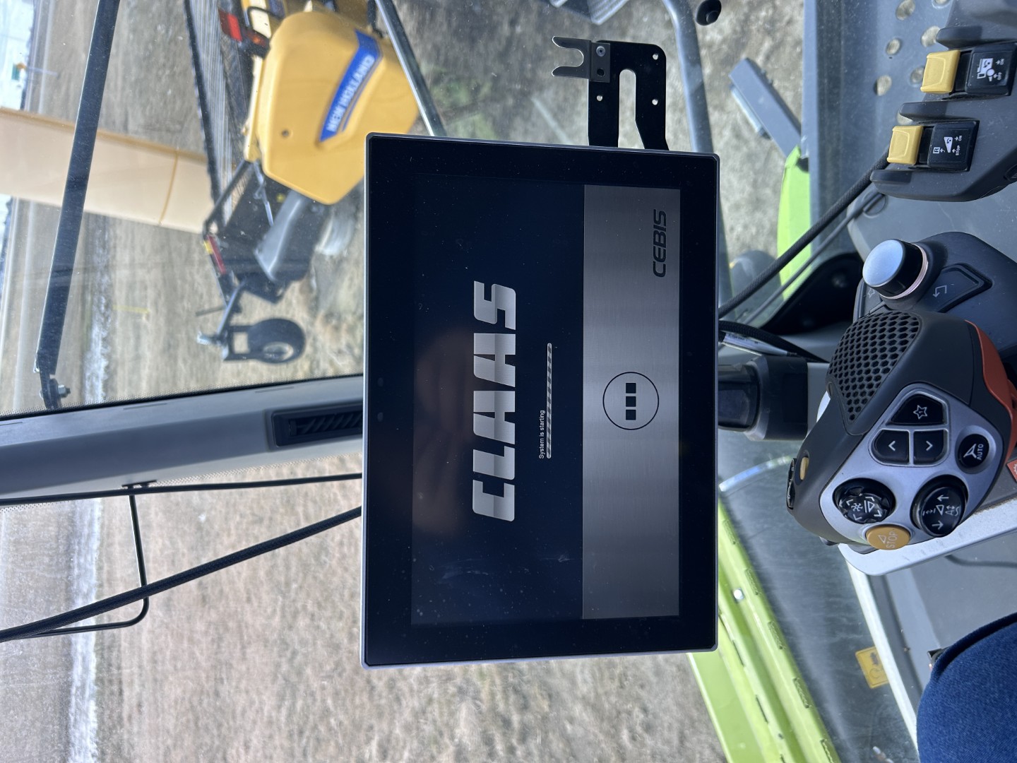 2022 CLAAS 8700 Combine
