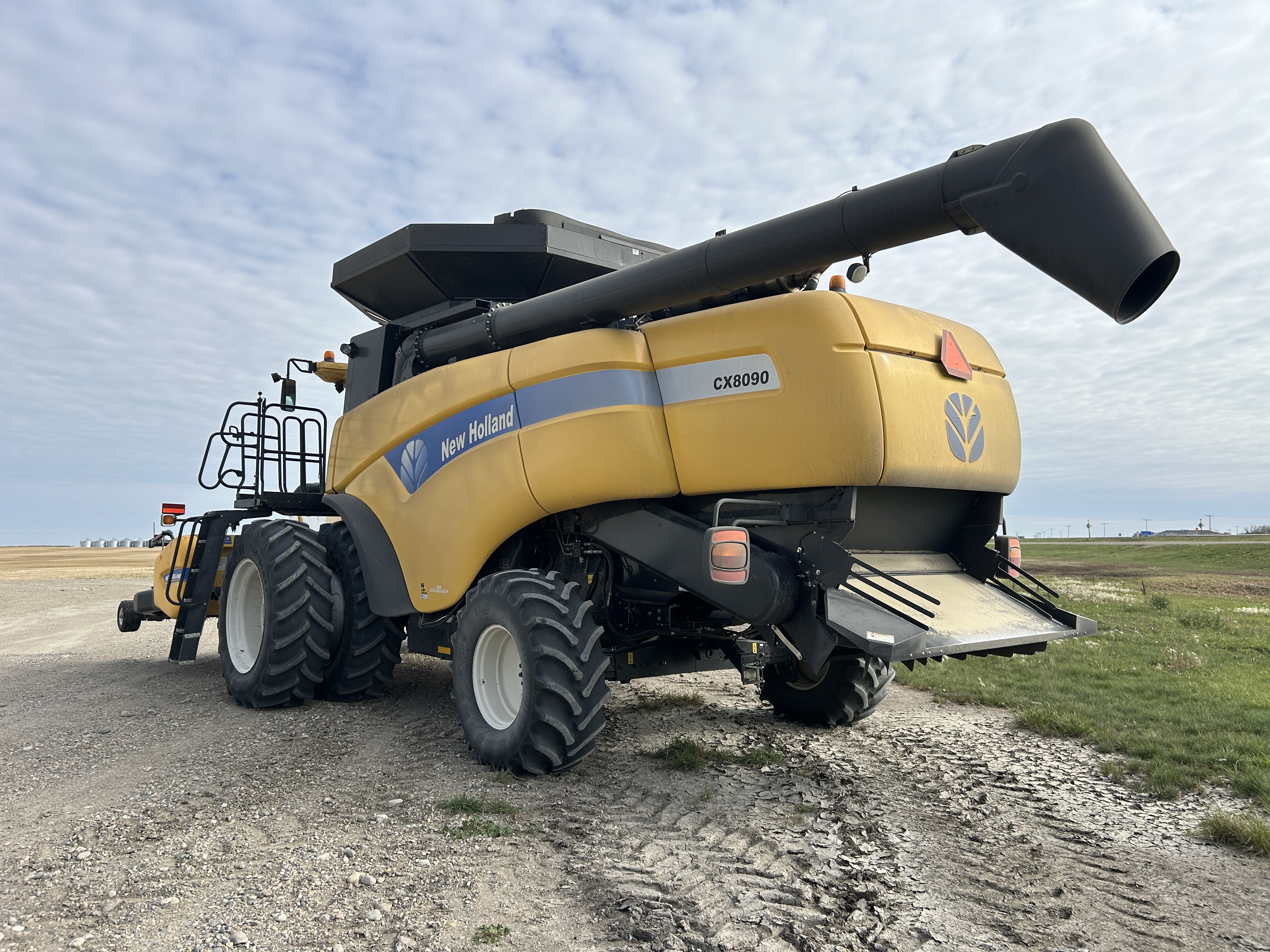 2012 New Holland CX8090 Combine