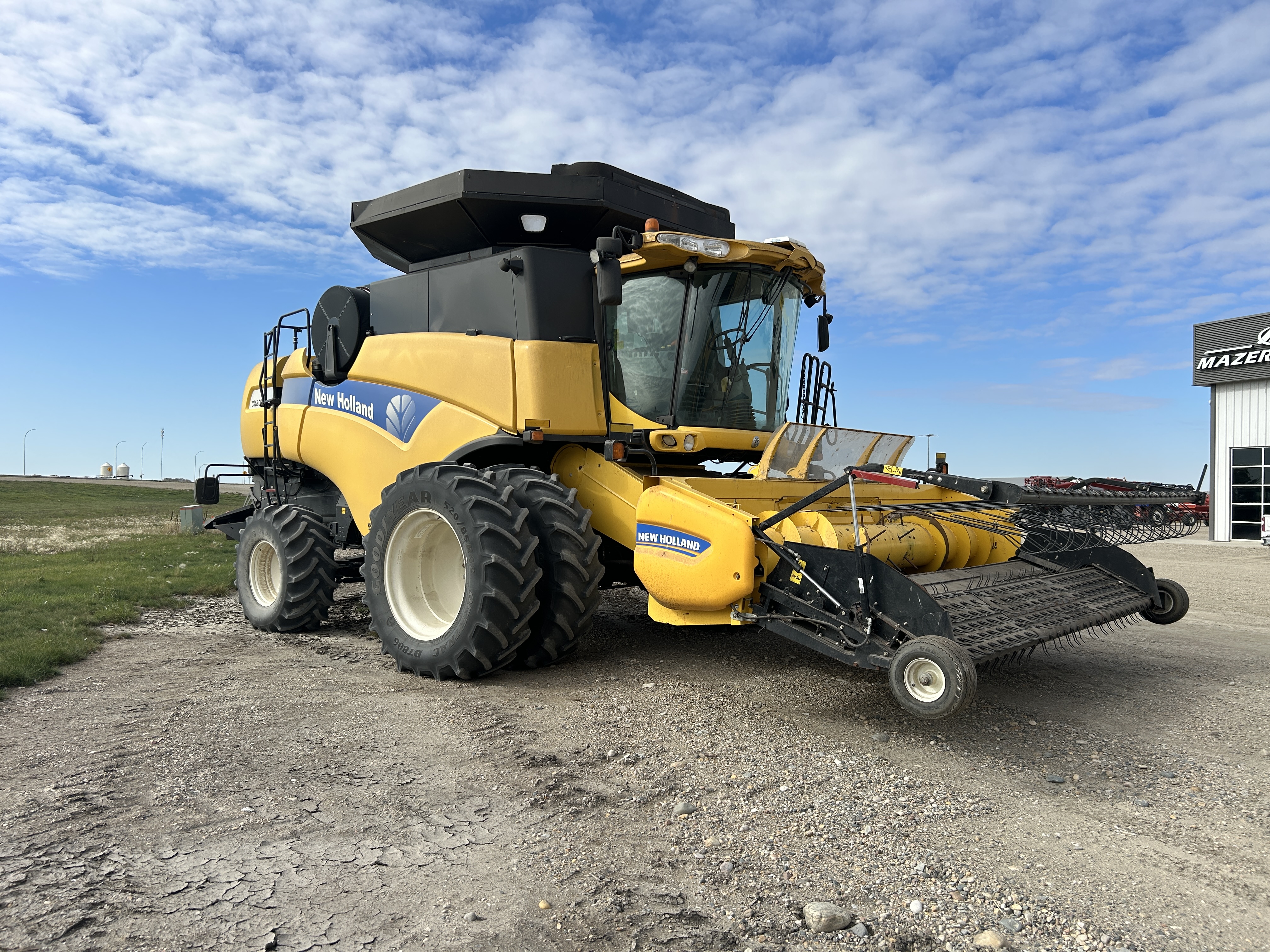 2012 New Holland CX8090 Combine