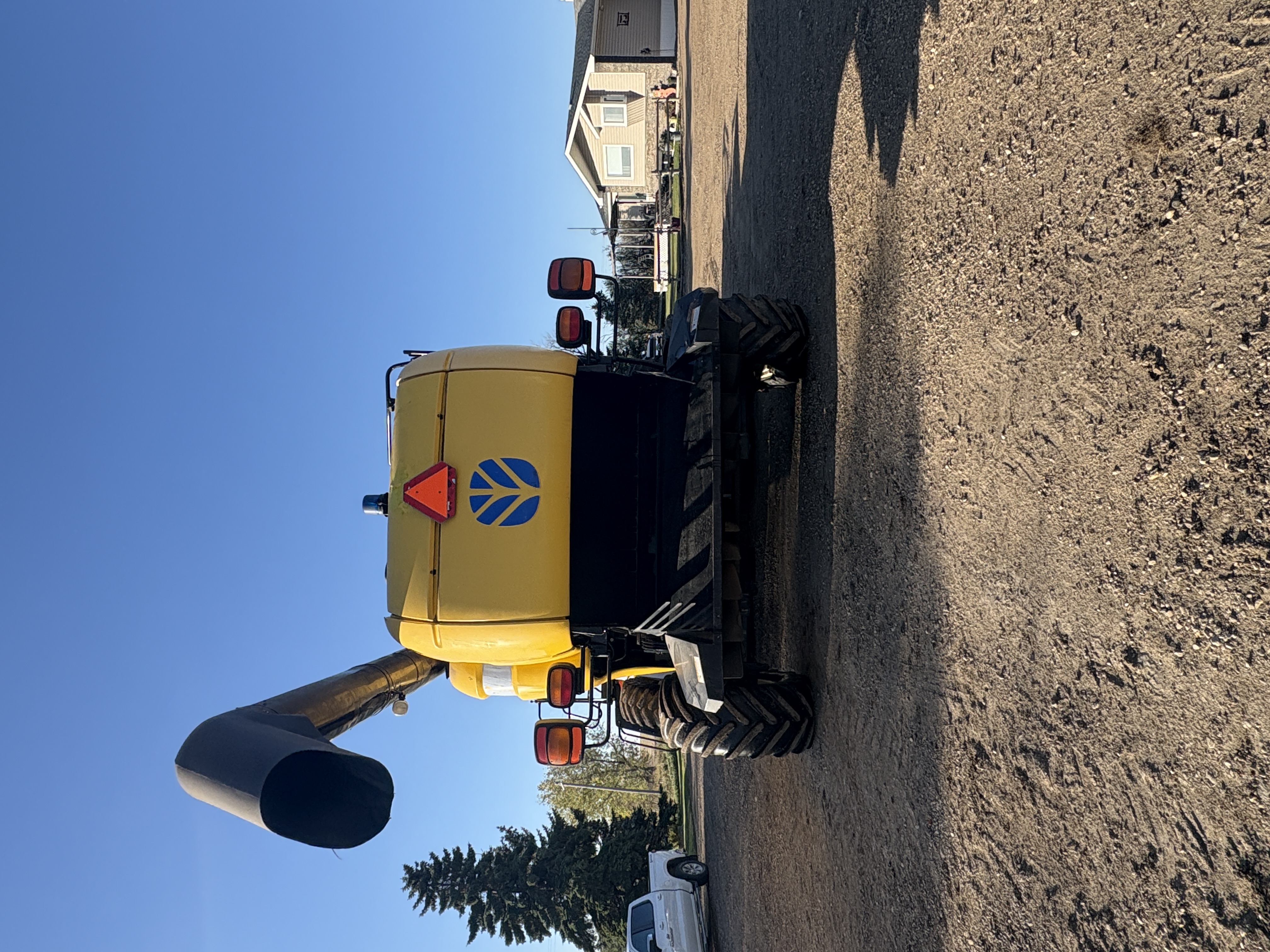 2009 New Holland CX8080 Combine