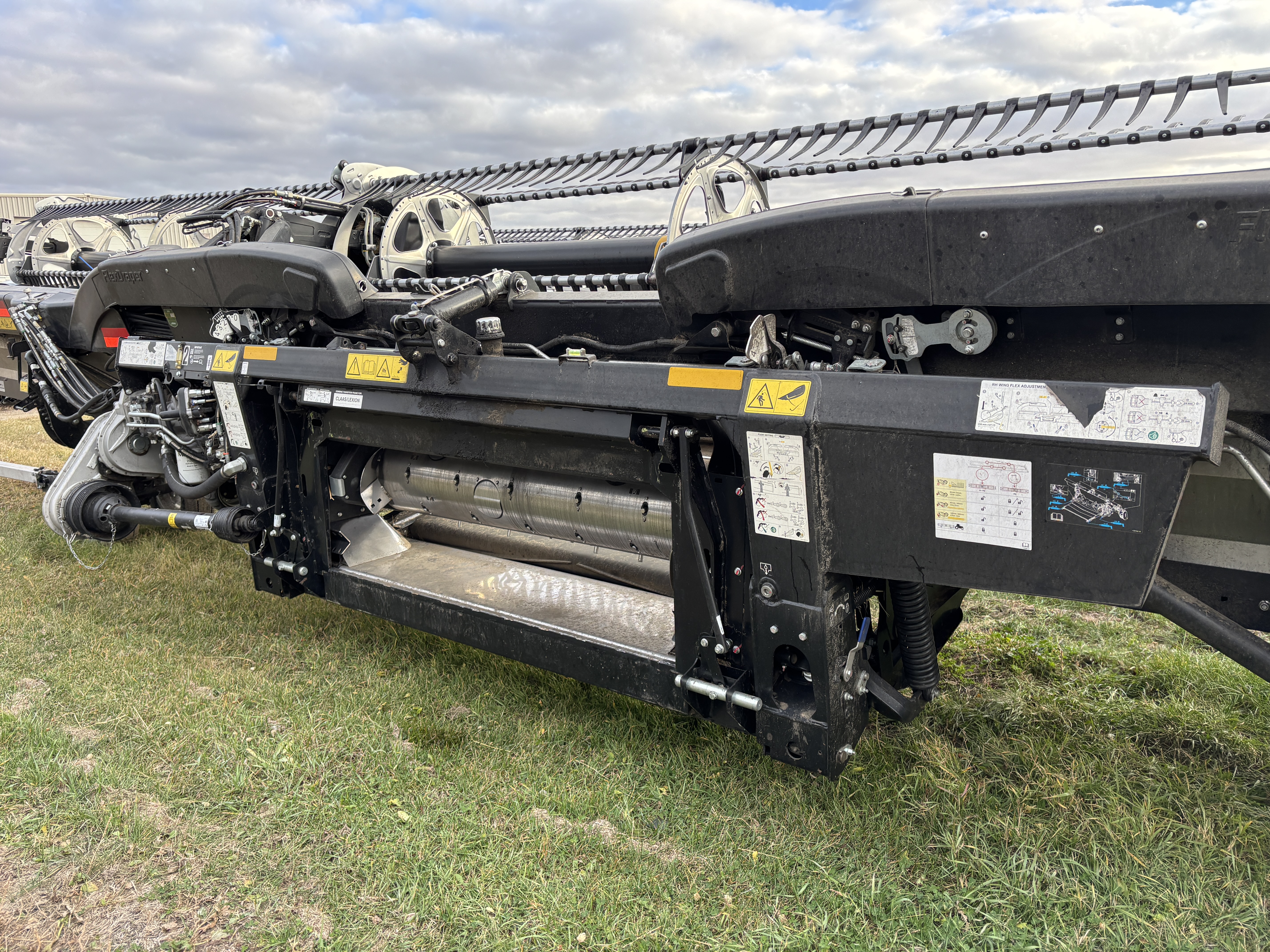 2022 CLAAS CONVIO F1380 Header Draper Flex