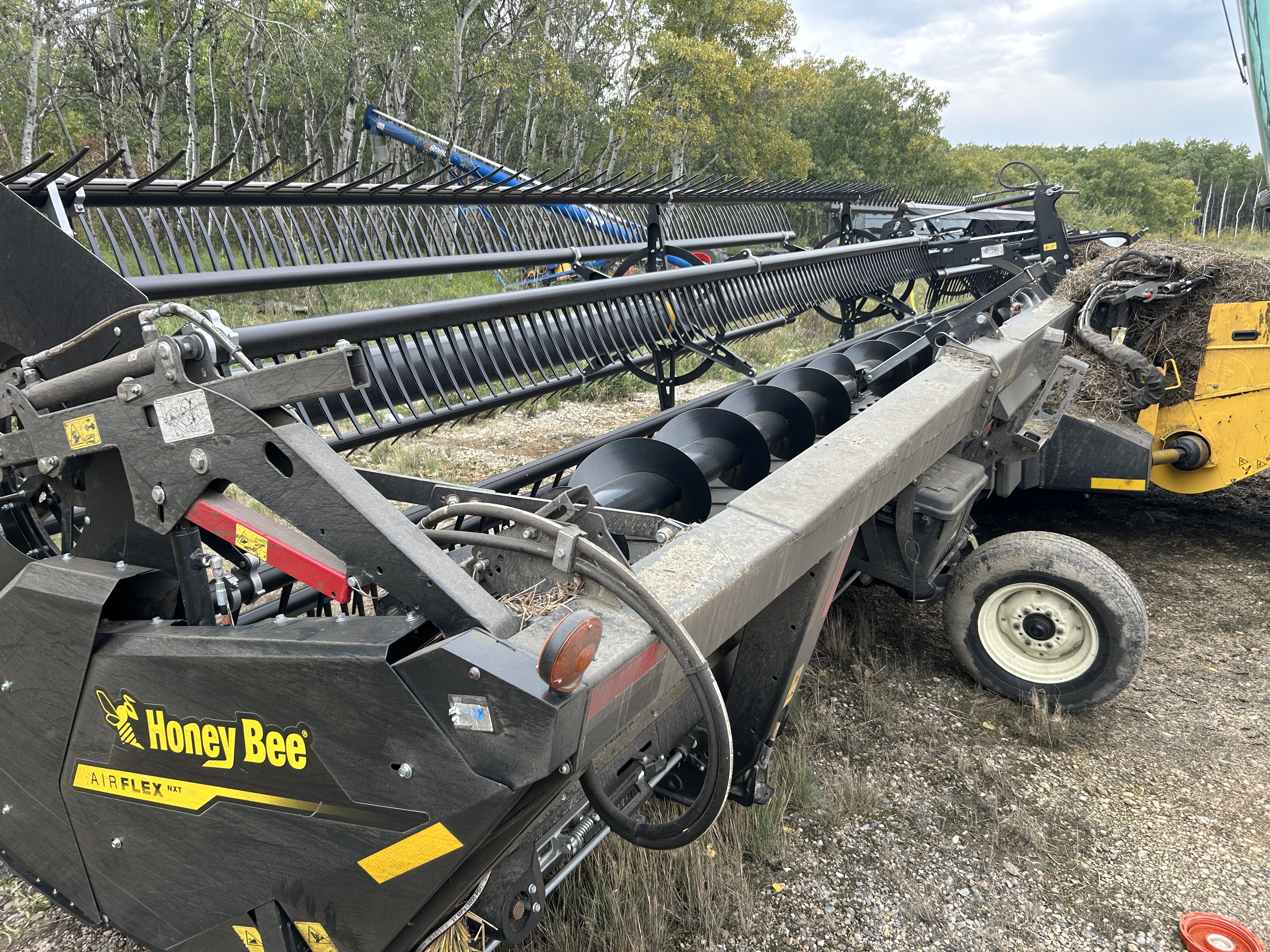 2024 Honey Bee AFN240 Header Draper Flex