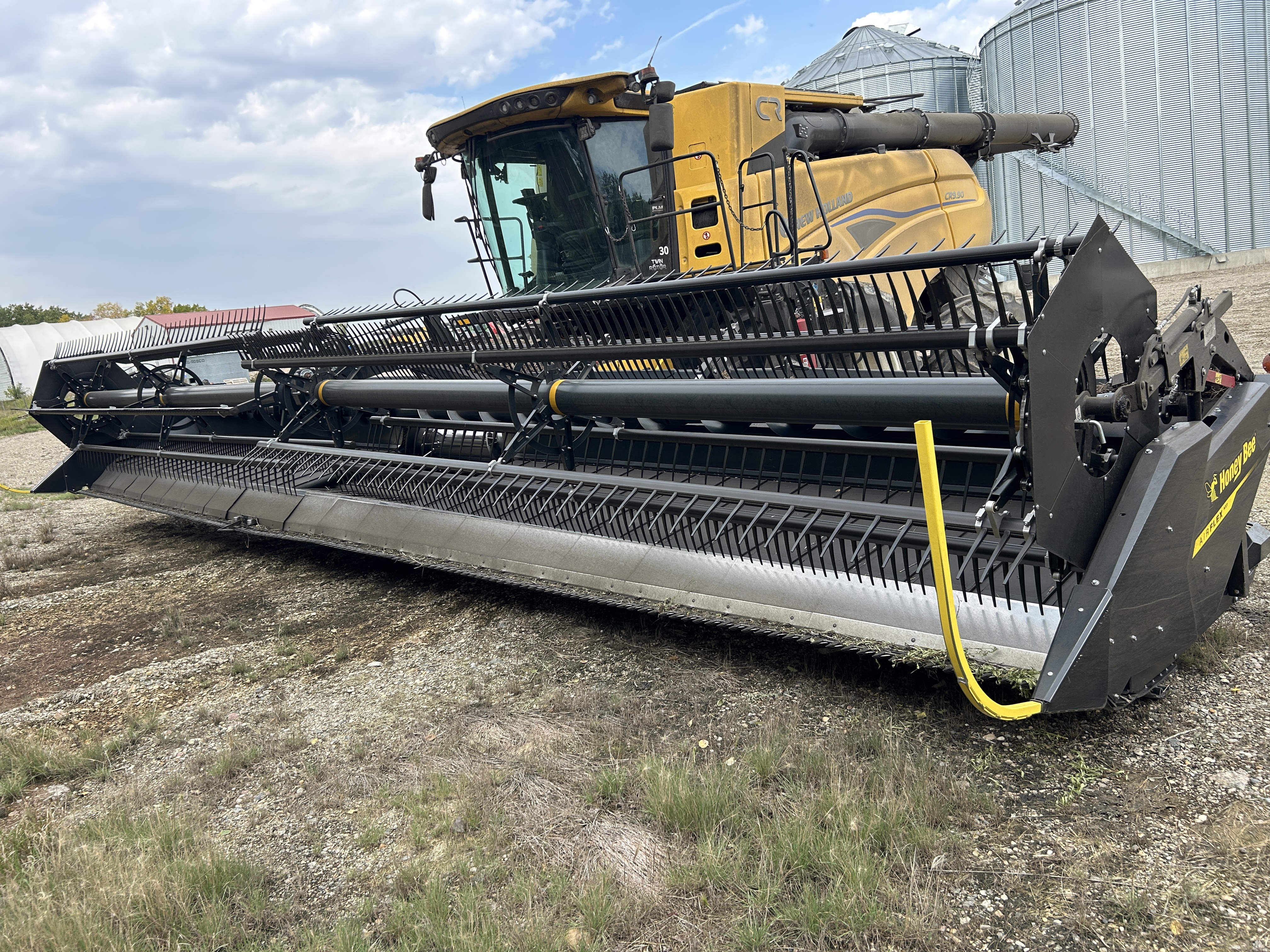 2024 Honey Bee AFN240 Header Draper Flex