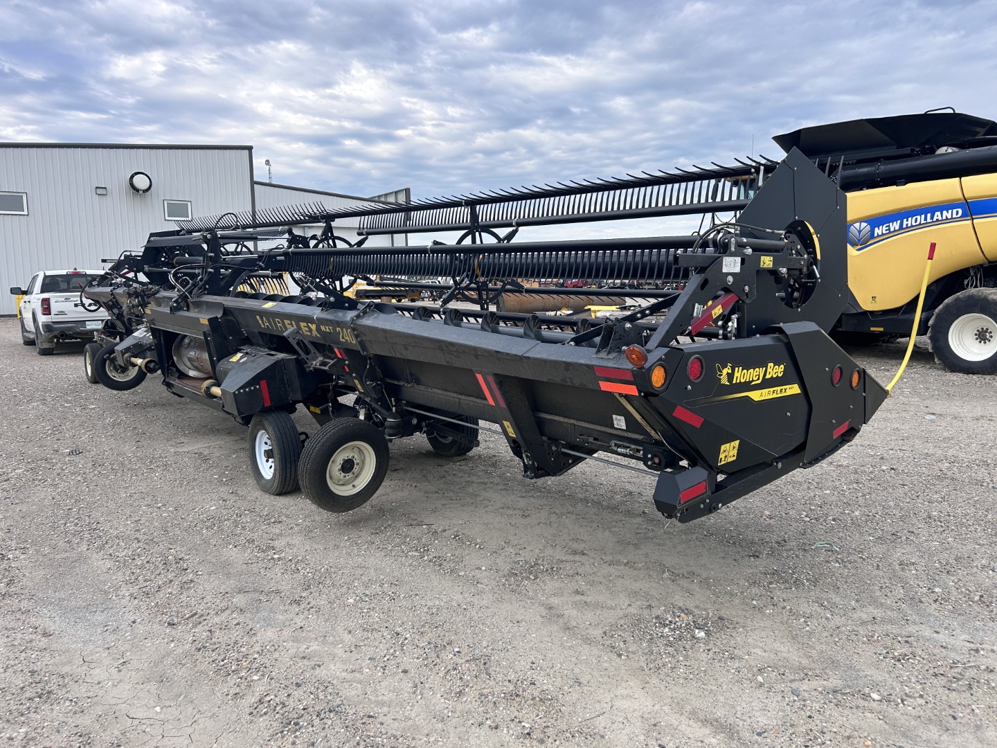 2024 Honey Bee AFN240 Header Draper Flex