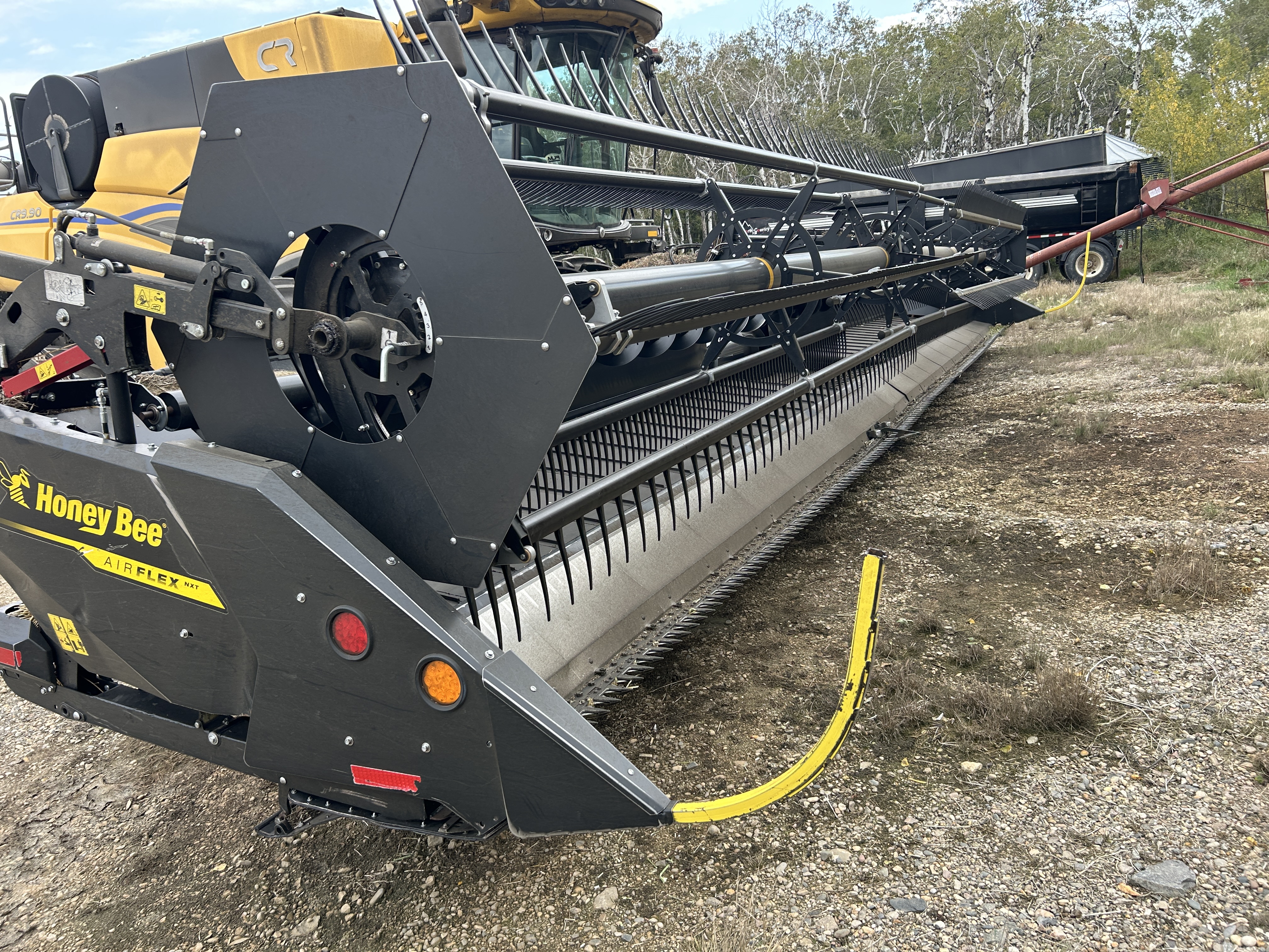 2024 Honey Bee AFN240 Header Draper Flex